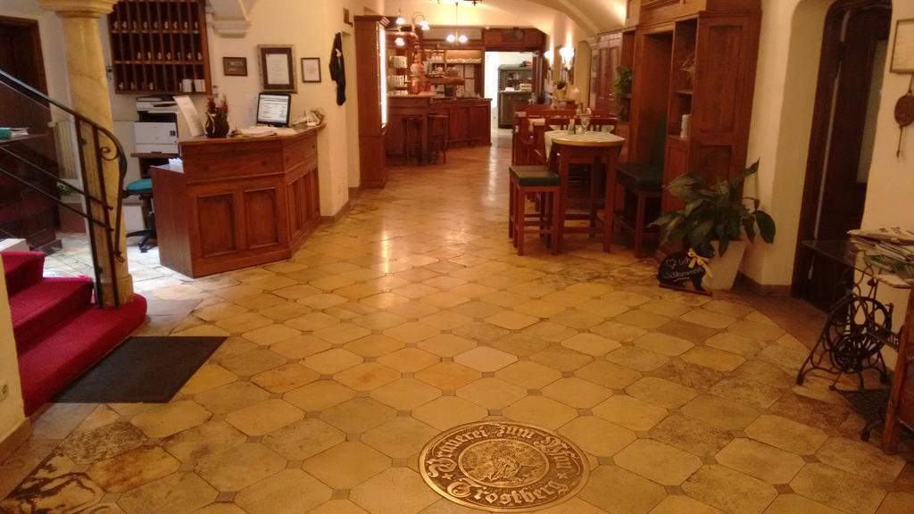 Altstadt- Und Businesshotel Pfaubraeu - Brauereigasthof - Fruehstuecksbuffet - Kostenfreie Radgarage - Hunde Willkommen Trostberg an der Alz Exterior foto