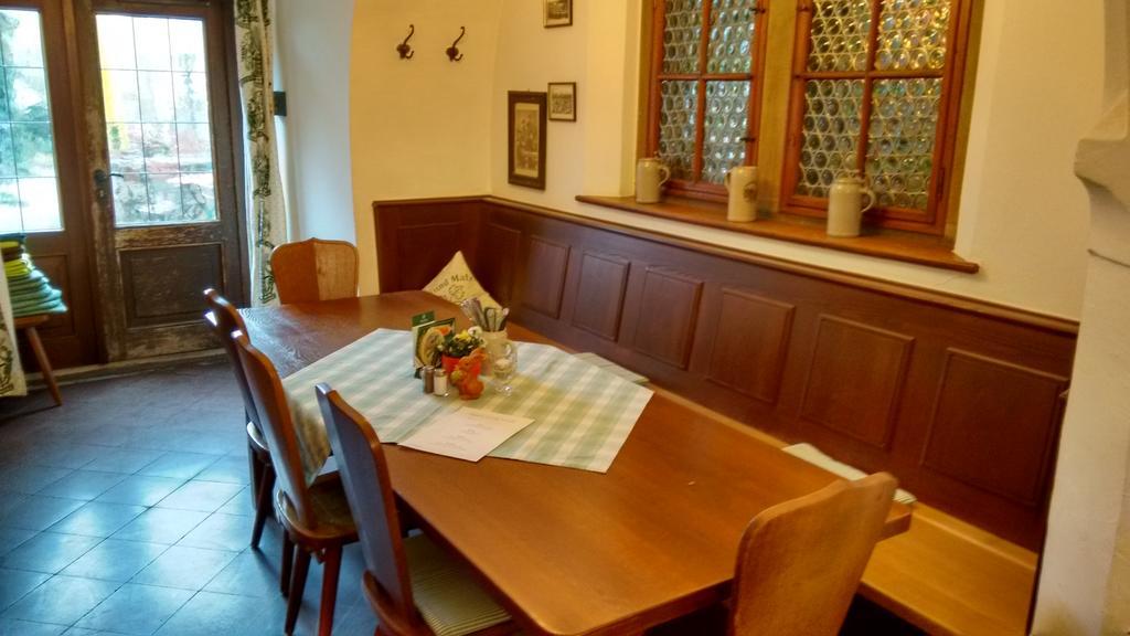 Altstadt- Und Businesshotel Pfaubraeu - Brauereigasthof - Fruehstuecksbuffet - Kostenfreie Radgarage - Hunde Willkommen Trostberg an der Alz Exterior foto
