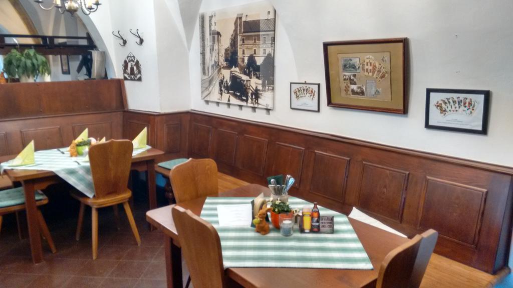 Altstadt- Und Businesshotel Pfaubraeu - Brauereigasthof - Fruehstuecksbuffet - Kostenfreie Radgarage - Hunde Willkommen Trostberg an der Alz Exterior foto