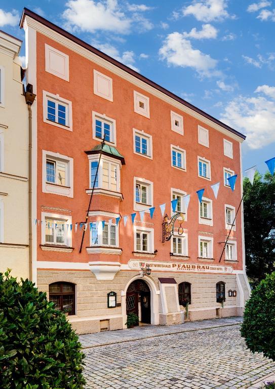 Altstadt- Und Businesshotel Pfaubraeu - Brauereigasthof - Fruehstuecksbuffet - Kostenfreie Radgarage - Hunde Willkommen Trostberg an der Alz Exterior foto