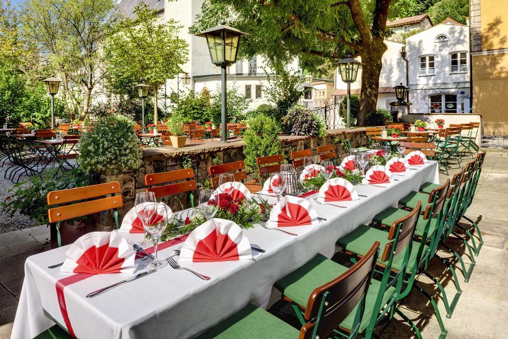 Altstadt- Und Businesshotel Pfaubraeu - Brauereigasthof - Fruehstuecksbuffet - Kostenfreie Radgarage - Hunde Willkommen Trostberg an der Alz Exterior foto